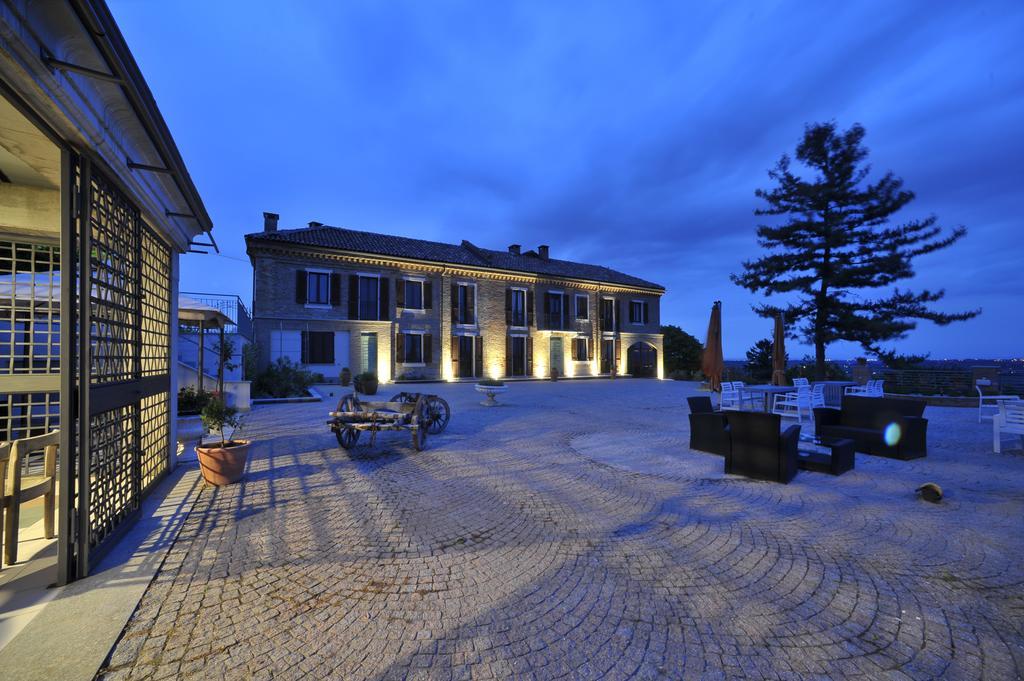 Cascina San Michele Bed and Breakfast Costigliole d'Asti Buitenkant foto