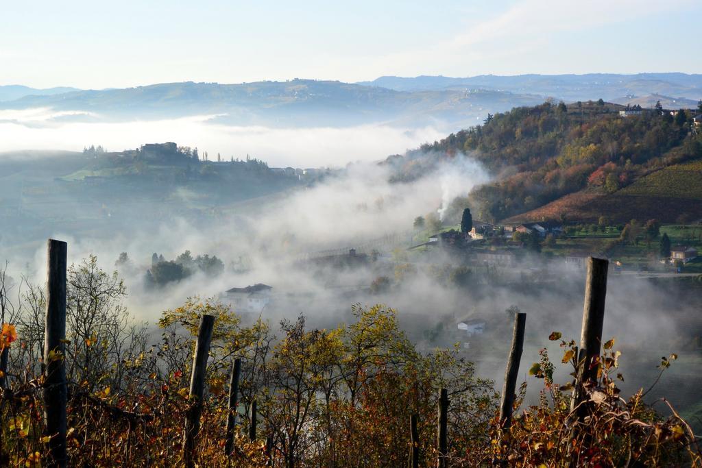 Cascina San Michele Bed and Breakfast Costigliole d'Asti Buitenkant foto