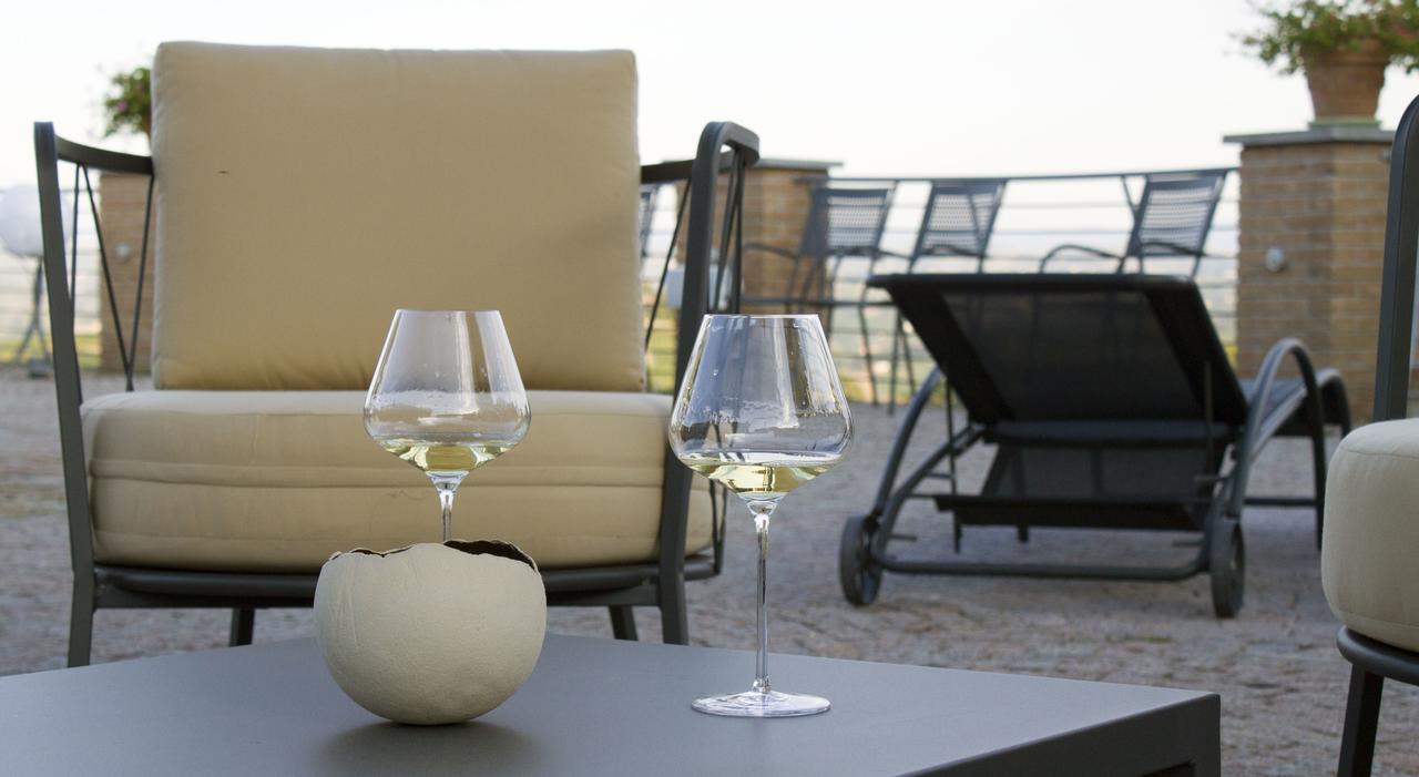 Cascina San Michele Bed and Breakfast Costigliole d'Asti Buitenkant foto